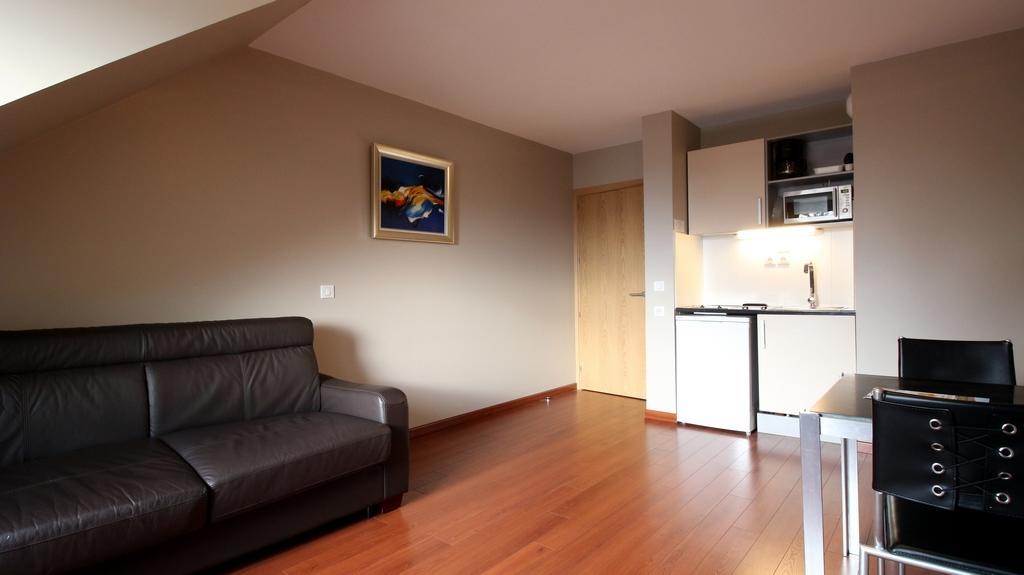 Aux Balcons Du Sancy Aparthotel Picherande Luaran gambar