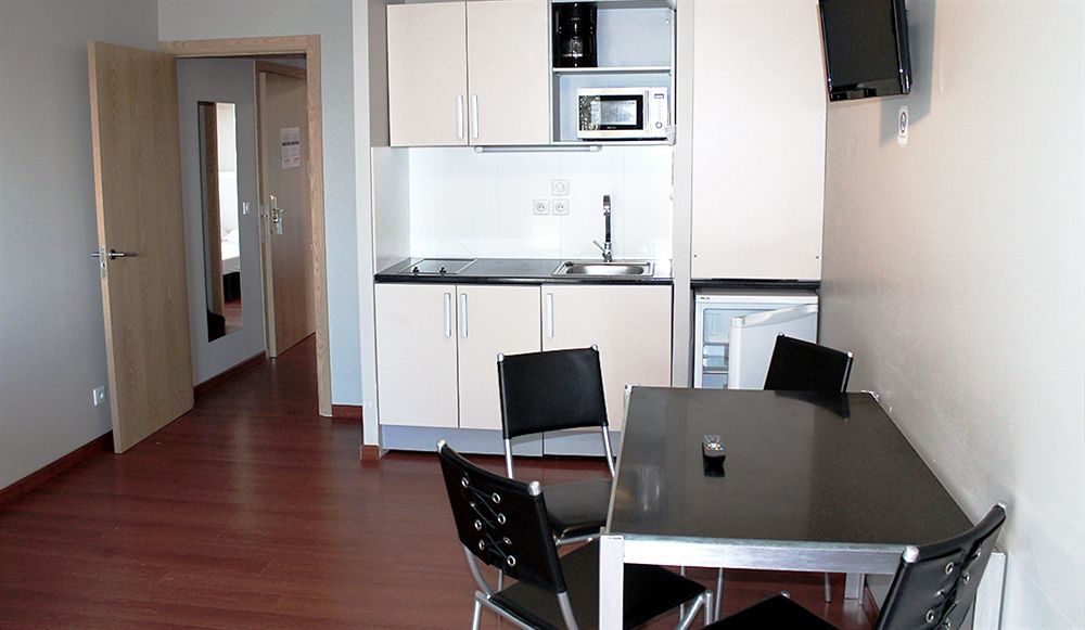 Aux Balcons Du Sancy Aparthotel Picherande Luaran gambar