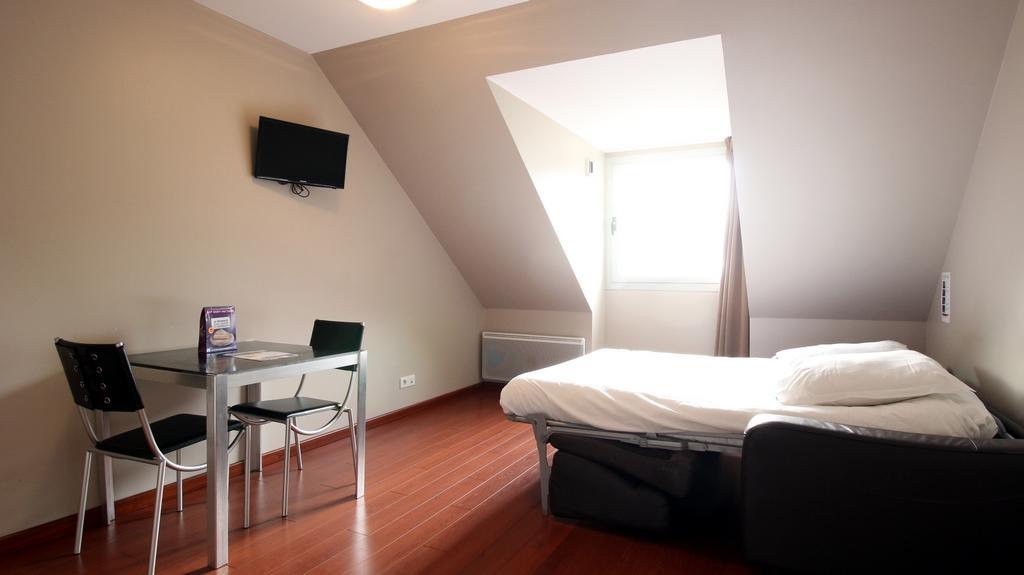 Aux Balcons Du Sancy Aparthotel Picherande Luaran gambar